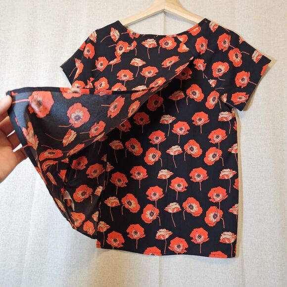 CABI Flanders Top Red Poppy Print Floral Blouse Short Sleeve Back Faux Wrap XS - Picture 8 of 9